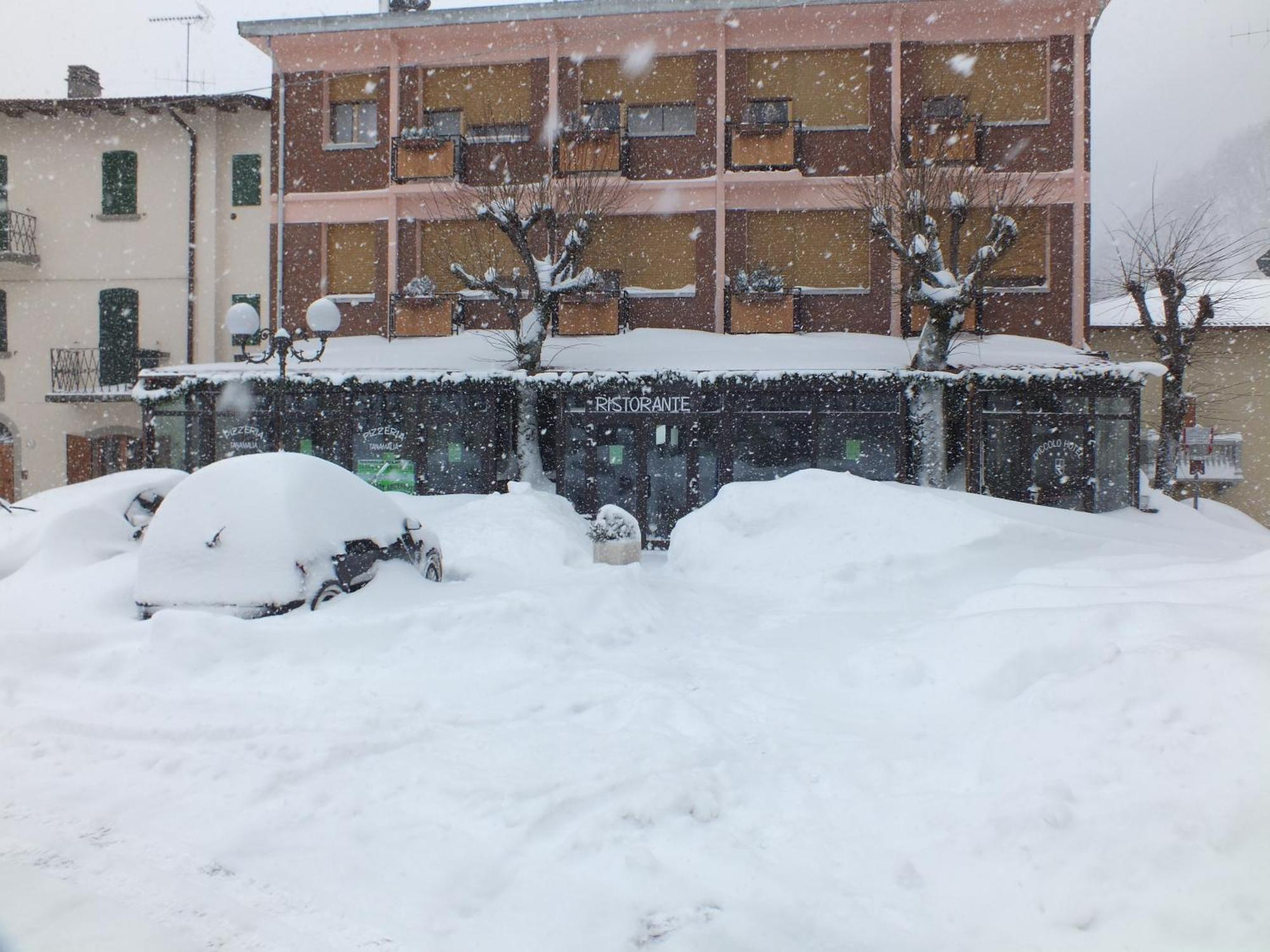 Piccolo Hotel Lizzano In Belvedere Exterior foto